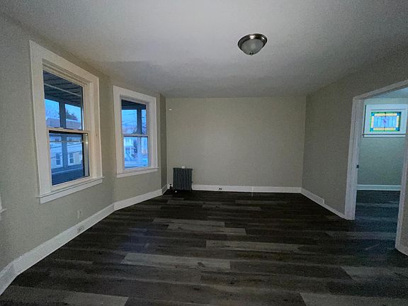 2nd image of 117 Berkshire Pl Floor 1