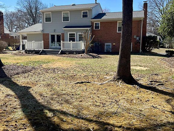 5th image of 8405 W Boulevard Dr
