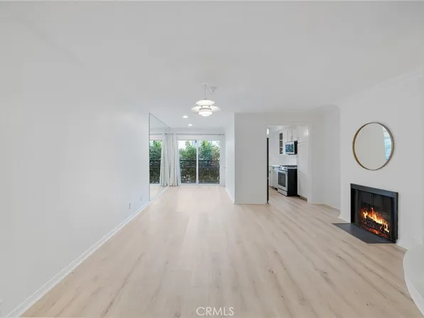 1355 N Sierra Bonita Ave APT 208, Los Angeles, CA 90046