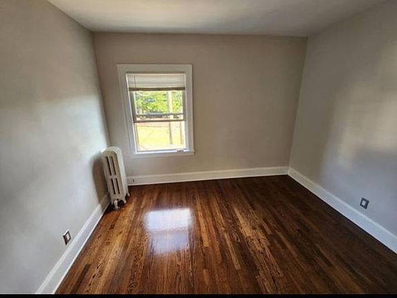 2nd image of 3918 N Lockwood Ave