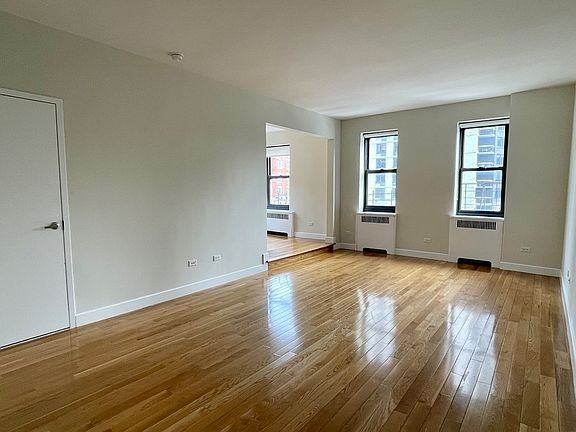 4th image of 252 E 61st St #S6c