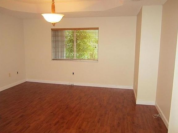 5th image of 5075 NW 114th Pl