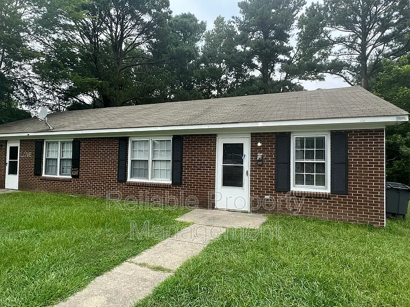 505 E Elizabeth St #B