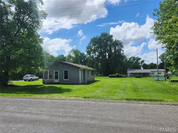 801 Adams Rd, East Carondelet, IL 62240