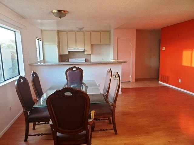 1st image of 719 E Acacia Ave #204