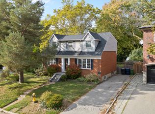 118 Anndale Dr, Toronto, ON M2N2W8