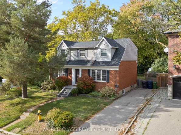 118 Anndale Dr, Toronto, ON M2N 2W8