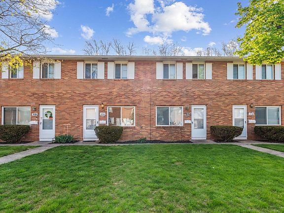 5th image of 1132 McCarley Dr E