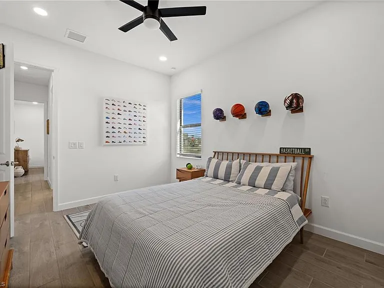 10798 Timber Creek Dr — Photo 22