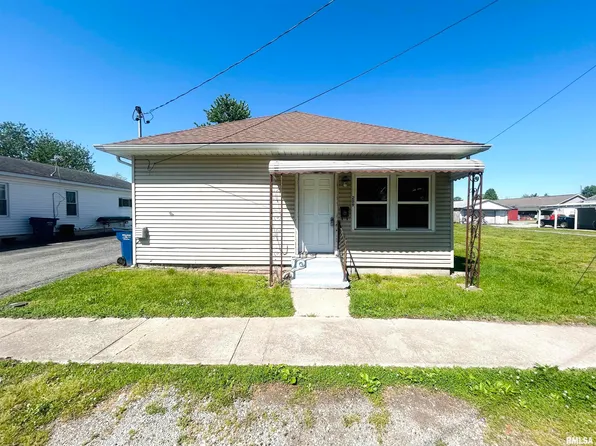 209 S Gardner St, West Frankfort, IL 62896