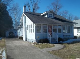 503 N Commercial St, Benton, IL 62812