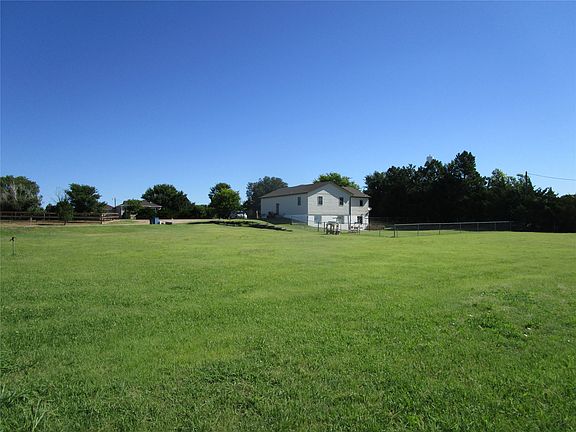 5th image of 7610 Lindsay Cir