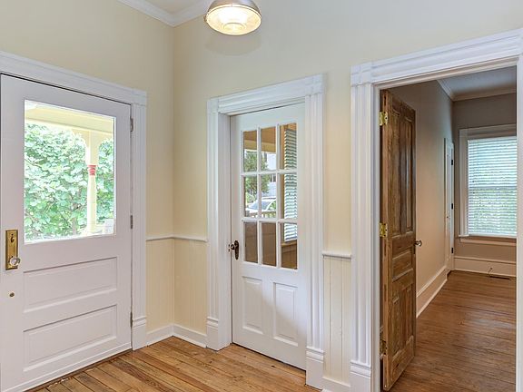 5th image of 510 Oakwood Ave