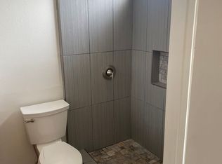 9525 Visalia Ave #2, Lucerne Valley, CA 92356