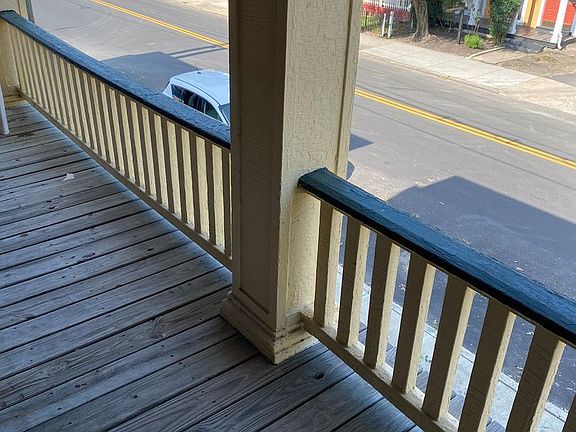 3rd image of 11 S Robinson St APT D