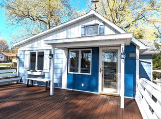 14 N Walworth Ave, Williams Bay, WI 53191