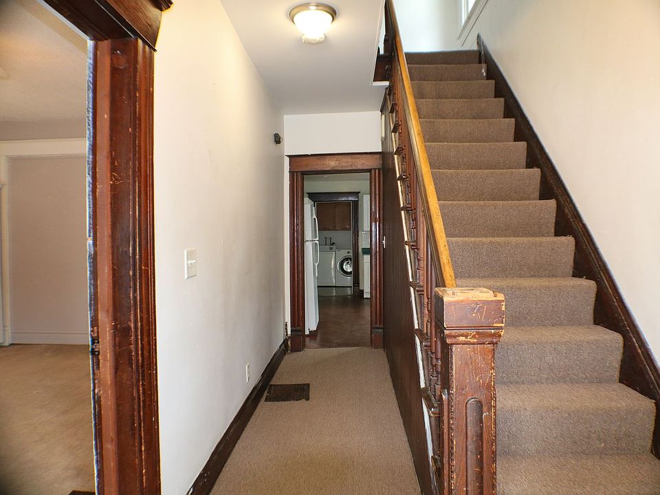 107 S Lucas St, Iowa City, IA 52240 Zillow