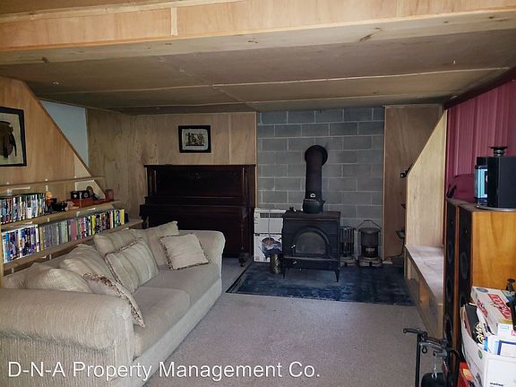 3rd image of 2148 Lansdale Dr