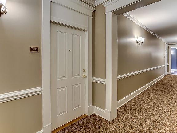 5th image of 760 Harbor Bend Rd APT 106