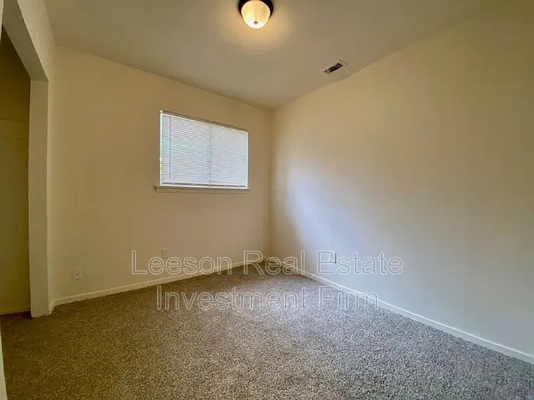 1311 Elsa Jane St — Photo 7
