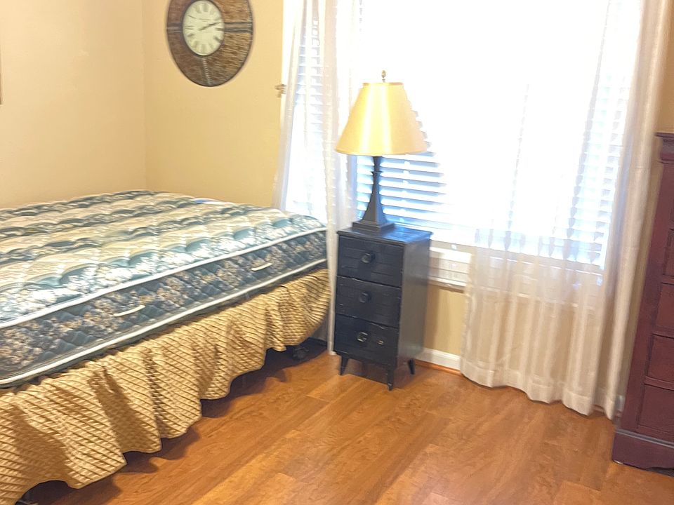 1st image of 5149 Hill Farm Dr NE
