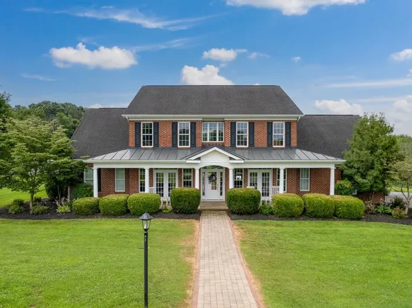 3686 Wildwood Dr, Keezletown, VA 22832