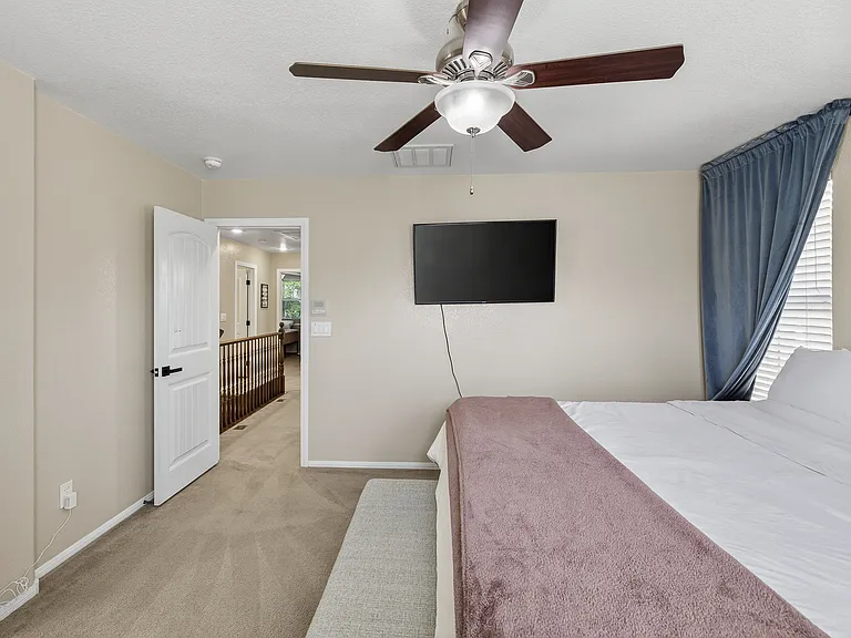 10847 Iona Island Ave — Photo 34