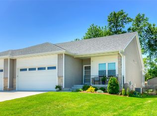 202 NE Little Beaver Dr, Grimes, IA 50111