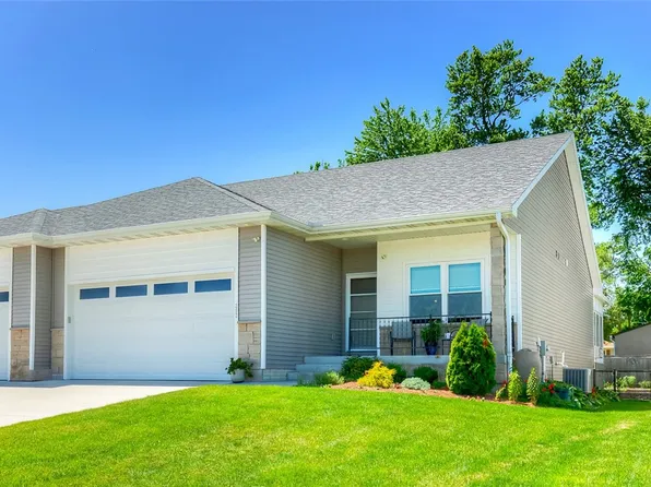 202 NE Little Beaver Dr, Grimes, IA 50111