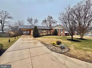 13220 Ronehill Dr, Beltsville, MD 20705