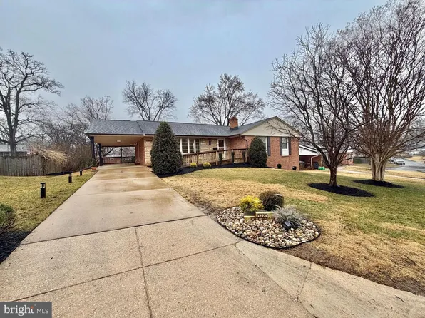 13220 Ronehill Dr, Beltsville, MD 20705