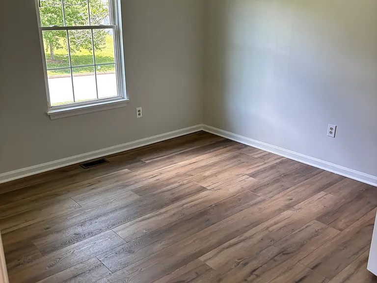 192 Marion Rd — Photo 10