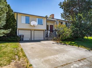 5043 Swallow Ct, West Richland, WA 99353