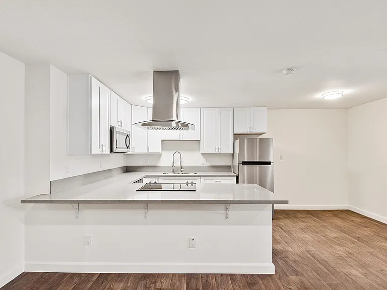 Mountain View Apartments — Photo 16