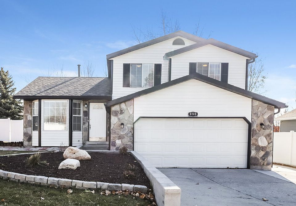 1st image of 990 E Diana Hills Way
