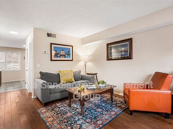 3rd image of 21D S Anderson Ave