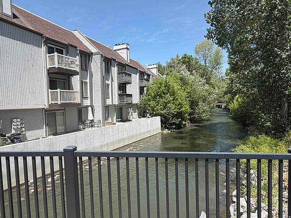 5th image of 426 E Creekside Cir APT B