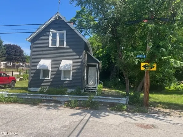 1900 Lamoille Ct, Cleveland, OH 44113