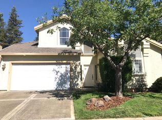 2311 Fallwater Ln, Carmichael, CA 95608