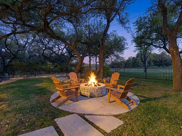 11532 Spicewood Pkwy — Photo 2