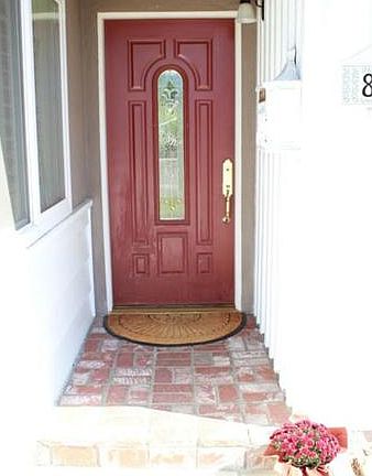 3rd image of 822 N Henton Ave