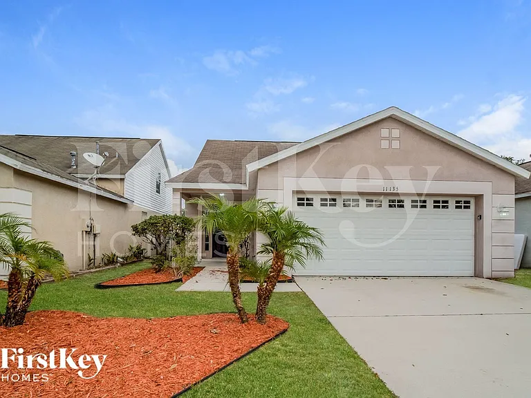 11135 Lakeside Vista Dr — Photo 1