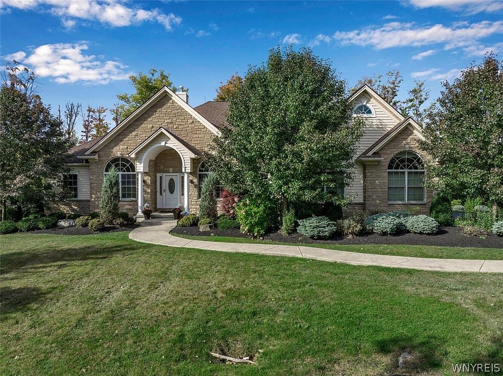 44 Birdsong Pkwy, Orchard Park, NY 14127 Zillow