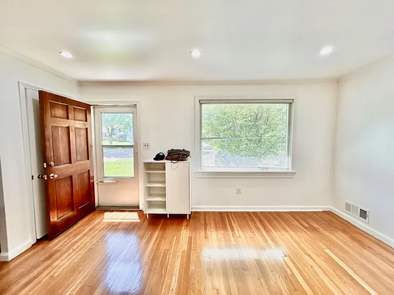 1010 Kennon Ct — Photo 6