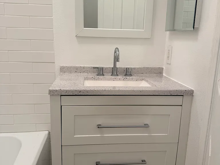 1520 S Bedford St #7 — Photo 16