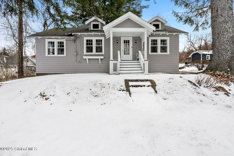2nd image of 2 Elliot Avenue