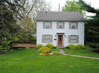 208 E Ridge St, Mount Carroll, IL 61053