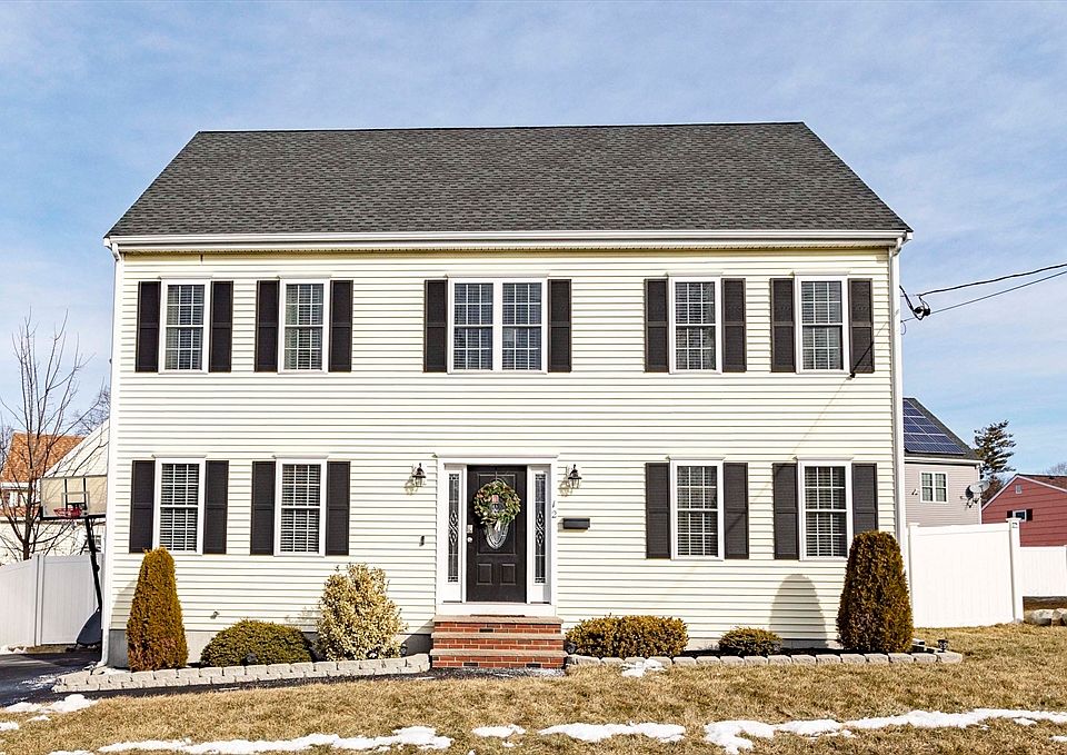 1st image of 12 Saint Casimir Ave