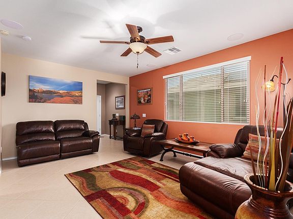 3rd image of 26259 W Quail Ave