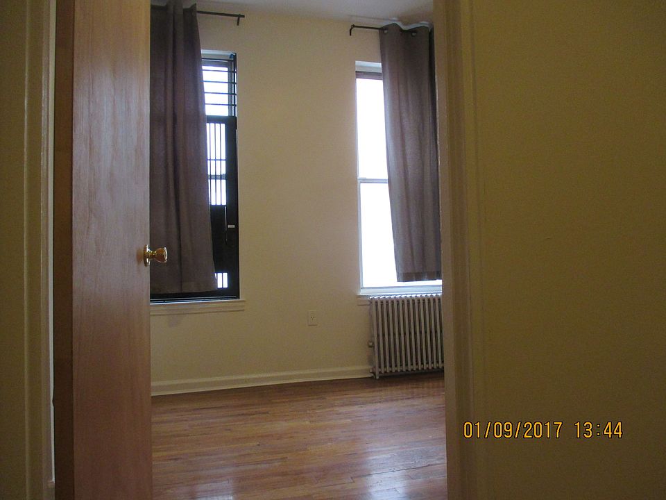 1st image of 117 Mott St APT 4C